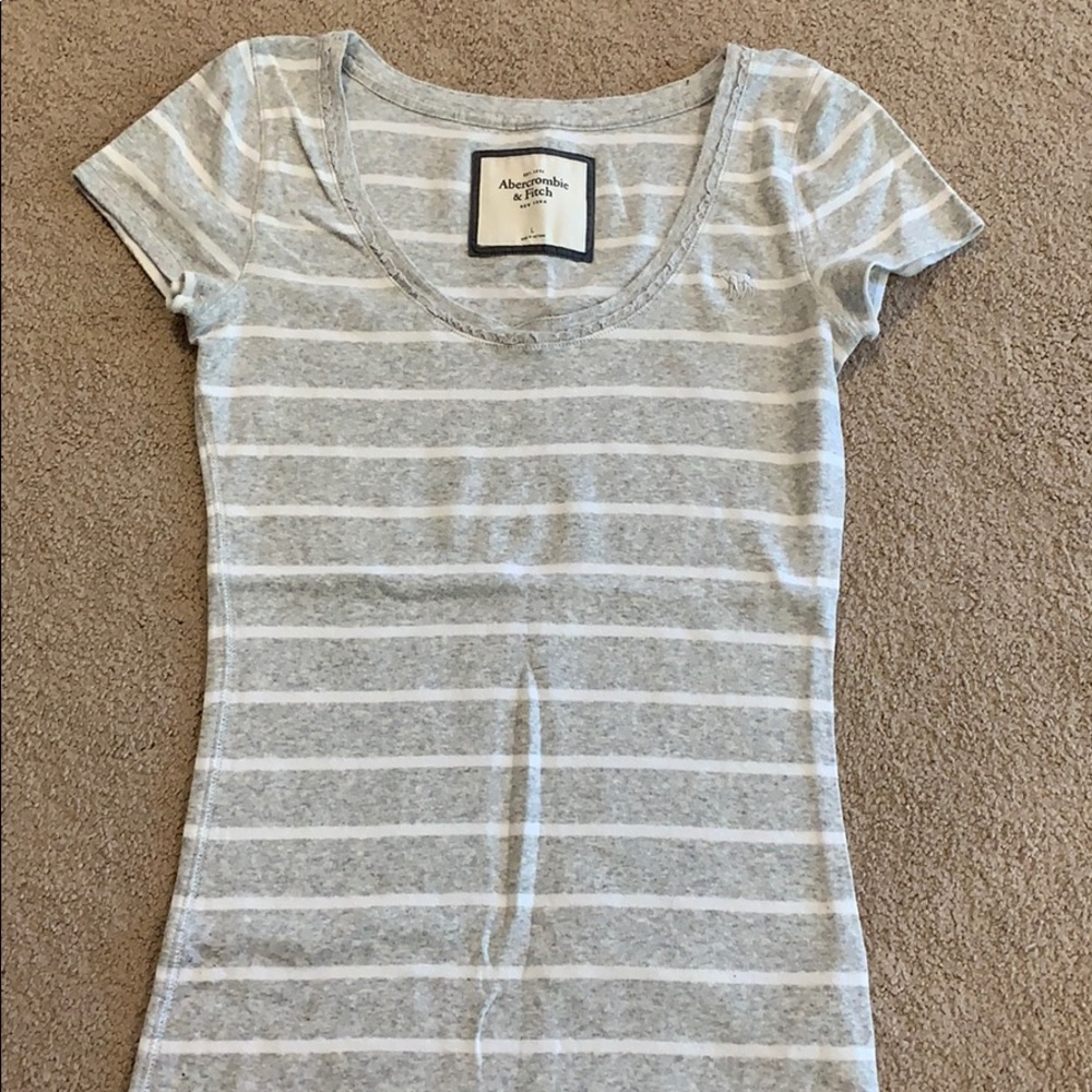Abercrombie V neck.